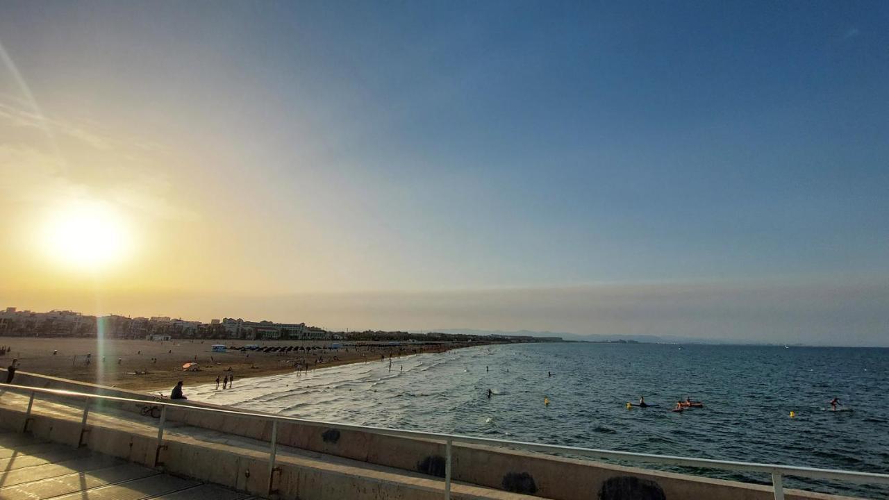 Autentico Velero En Valencia Kültér fotó
